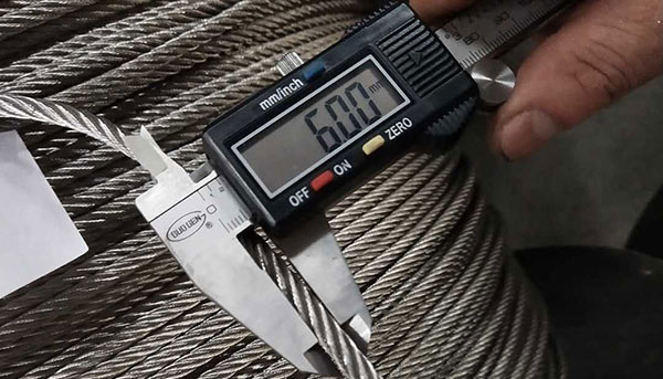 鋼卷吊帶平時(shí)如何維護(hù)？How to maintain the steel coil sling?
